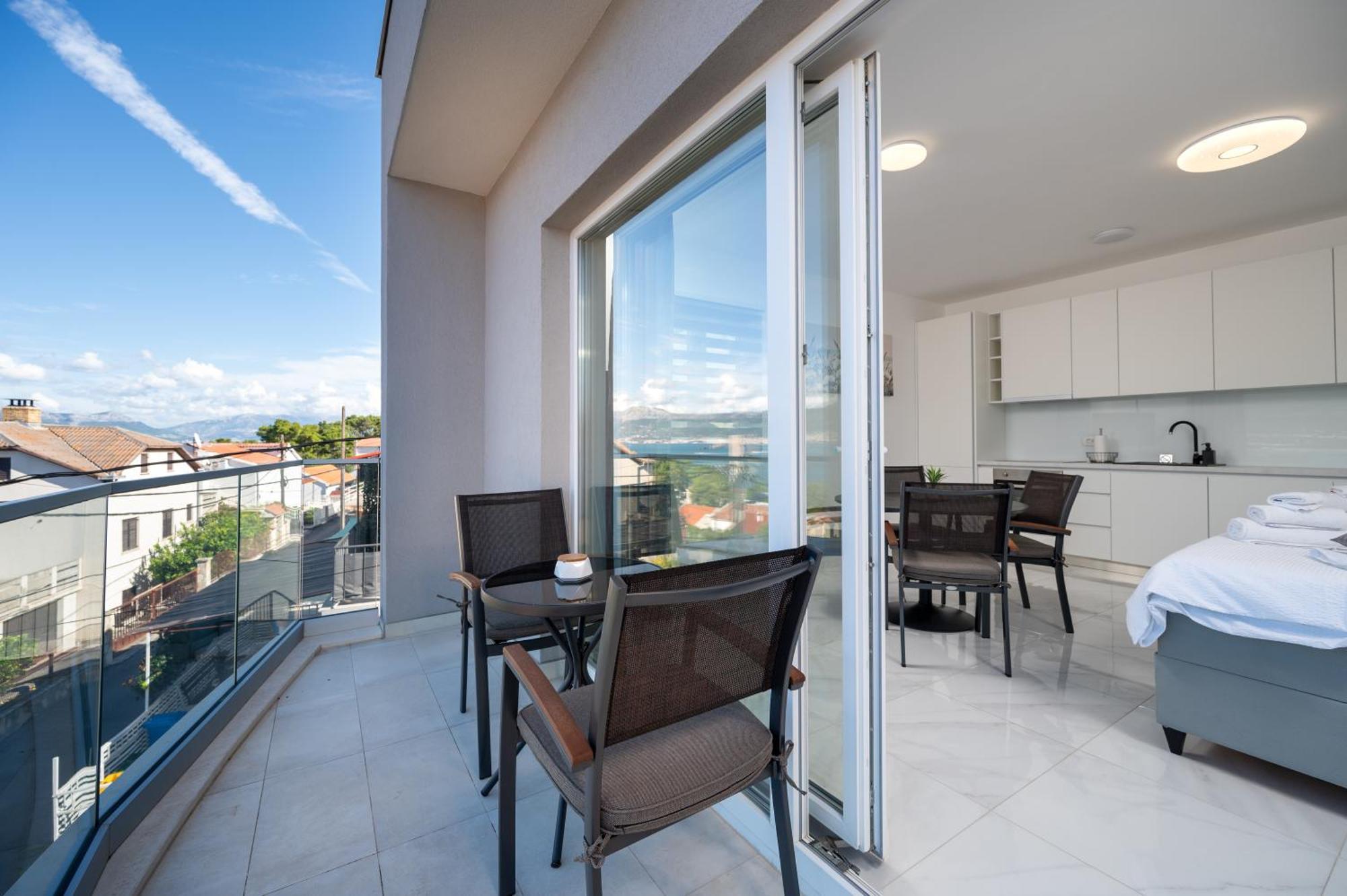 Apartments Filipo Trogir Bagian luar foto